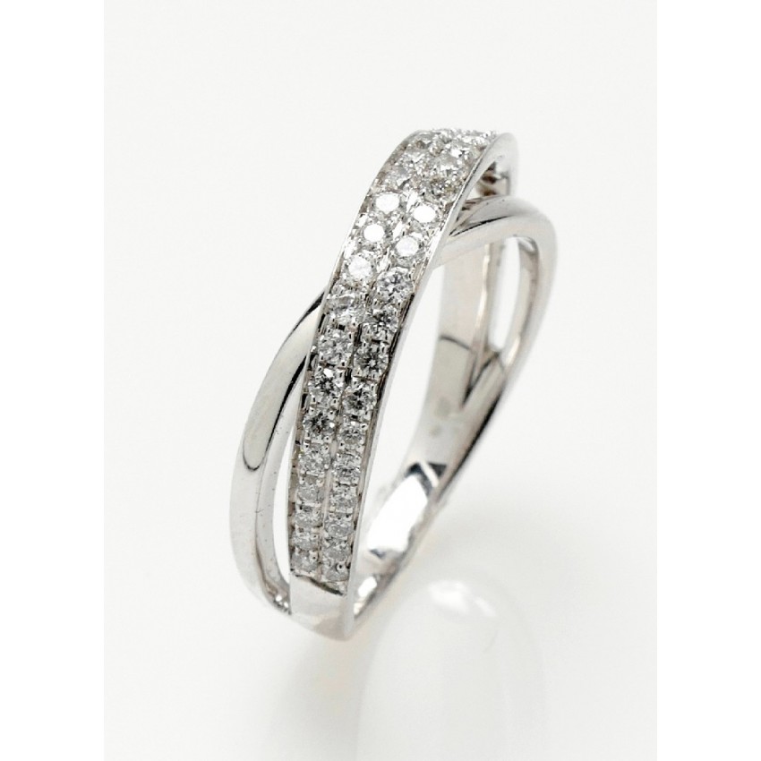 Anillo de diamantes cruzado Anillo de diamantes cruzado